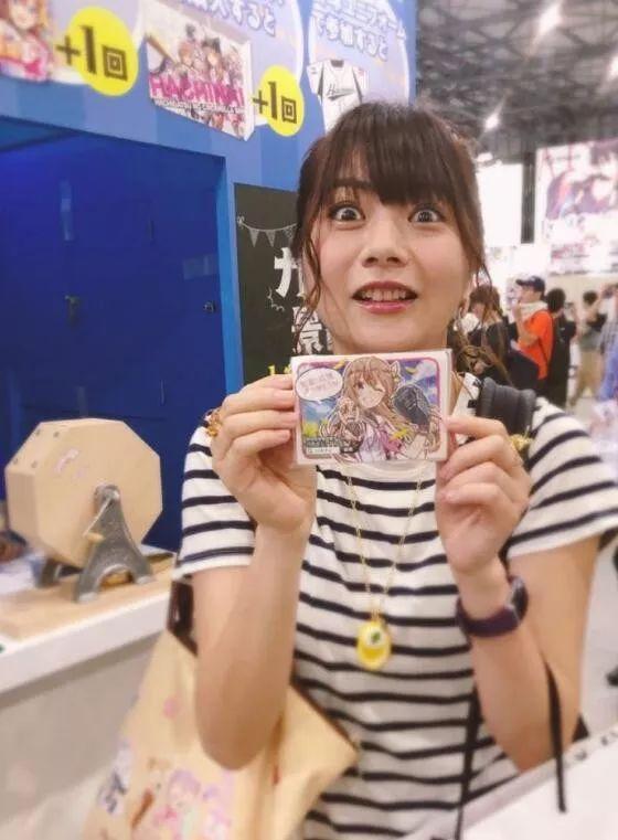 明坂聪美 最恨嫁的女声优 别人结婚 她涨粉还上热搜 西明日香结婚 蜂产网