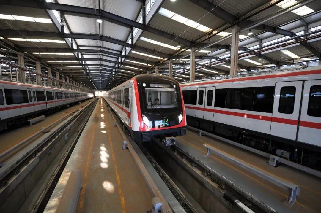 54万人次,在全国近50个拥有地铁的城市中,排名第25位.