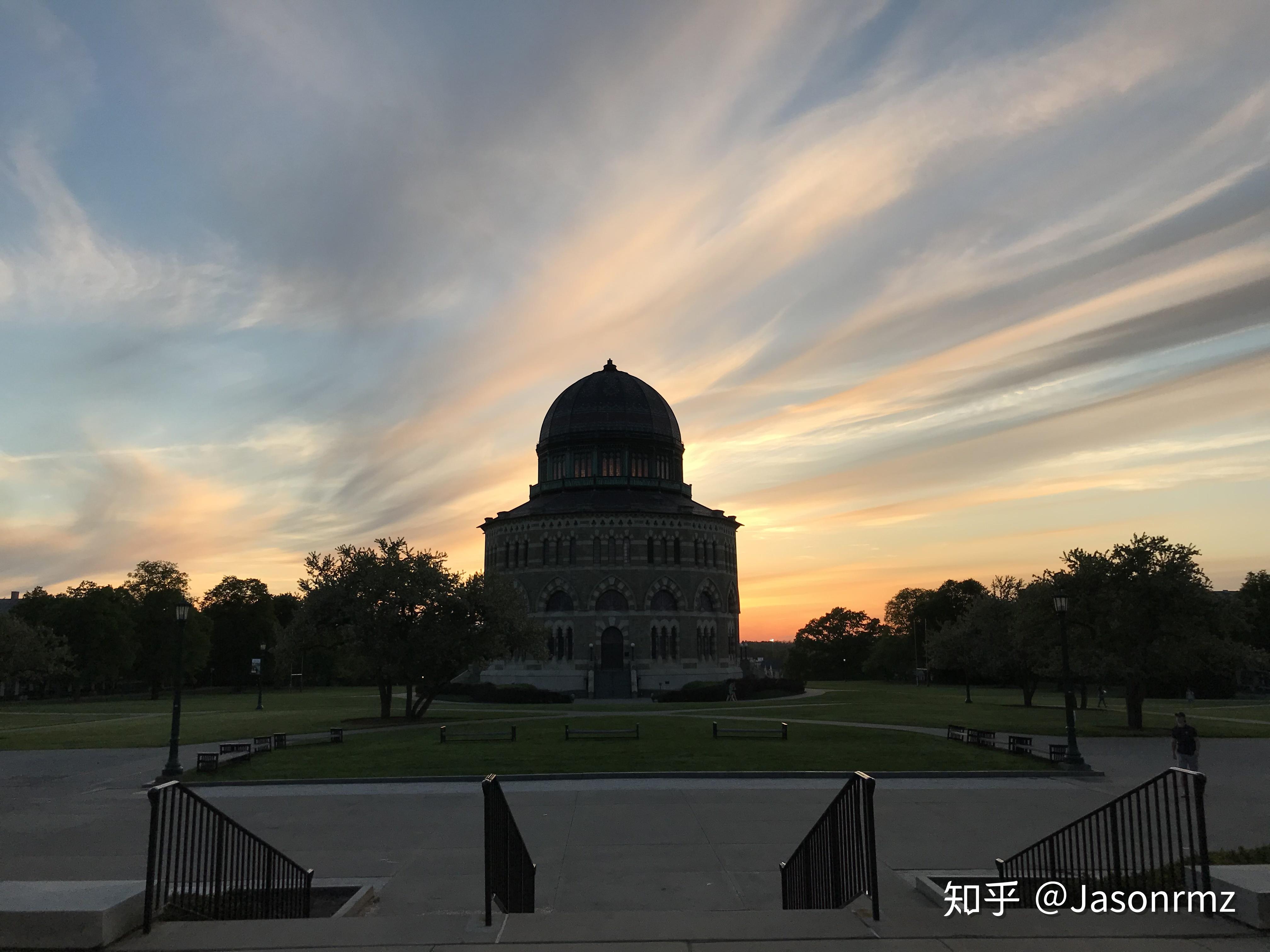 小时候的梦想是想当缉毒警察或是特种兵或是科