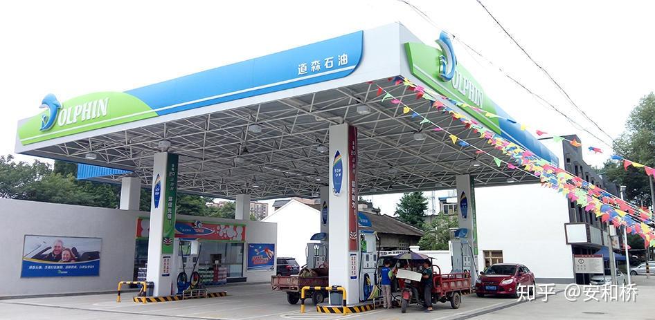加油站的整体形象围绕主题环环相扣极具特色,使得整个油站形象更具