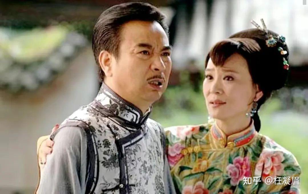 到了拍《春天的母亲》这部剧时,岳跃利乐不可支,因为刘雪华不再是演他