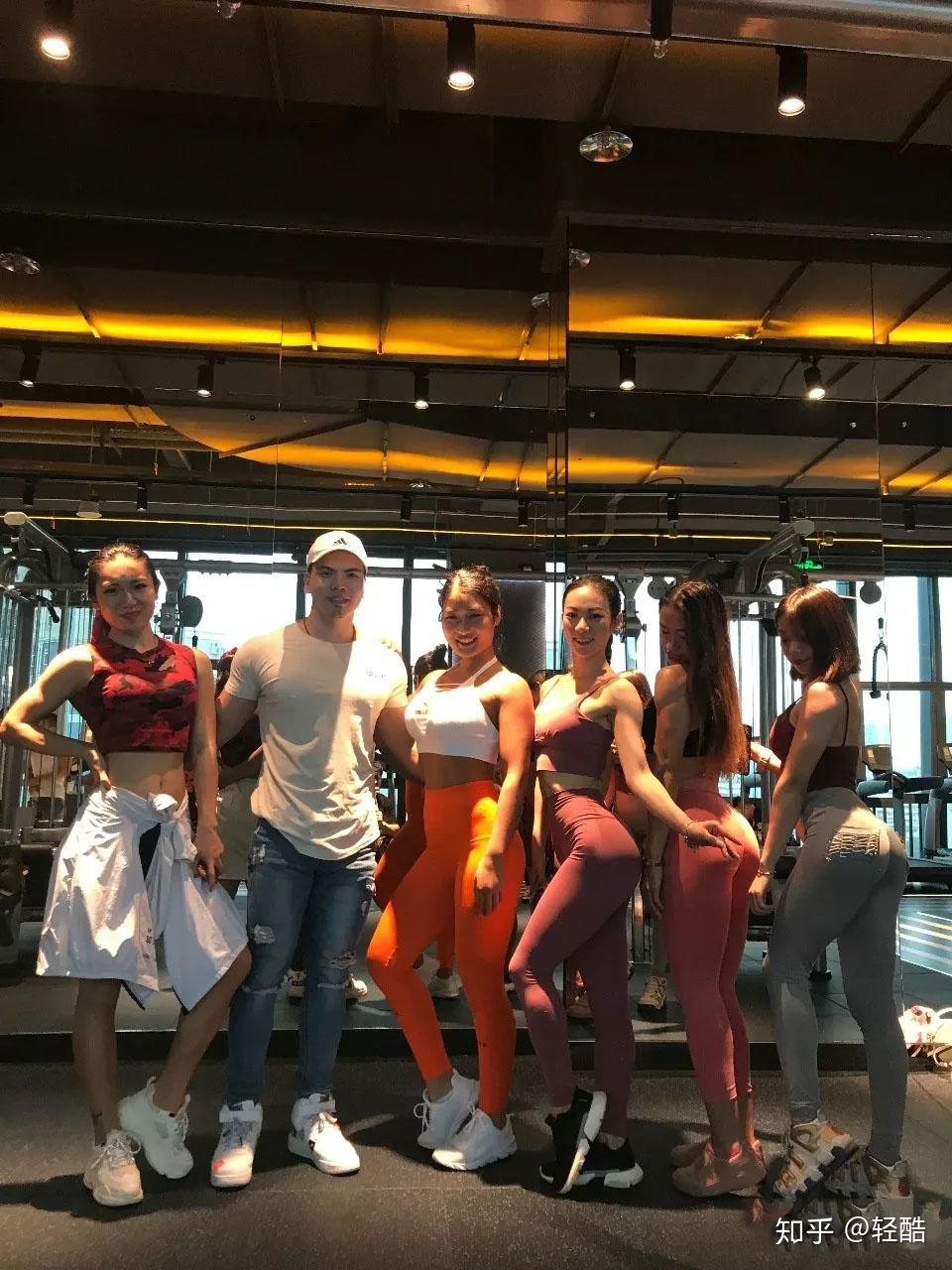 健身界的泥石流浅谈轻酷男神李亚勉