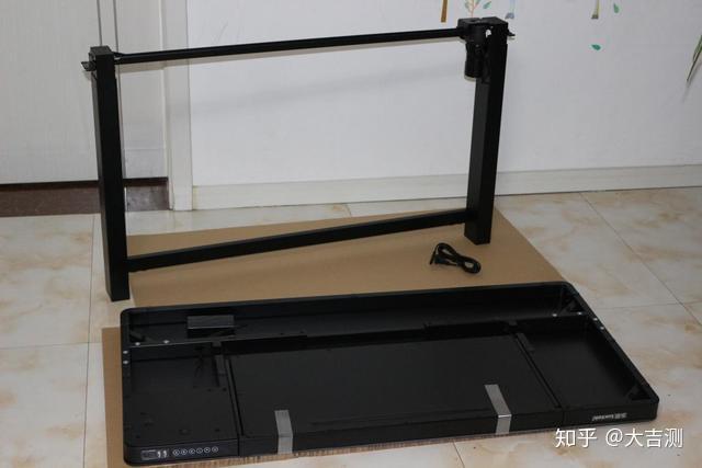 乐歌e5升降桌老板压榨员工的又一神器坐累了站起来接着干