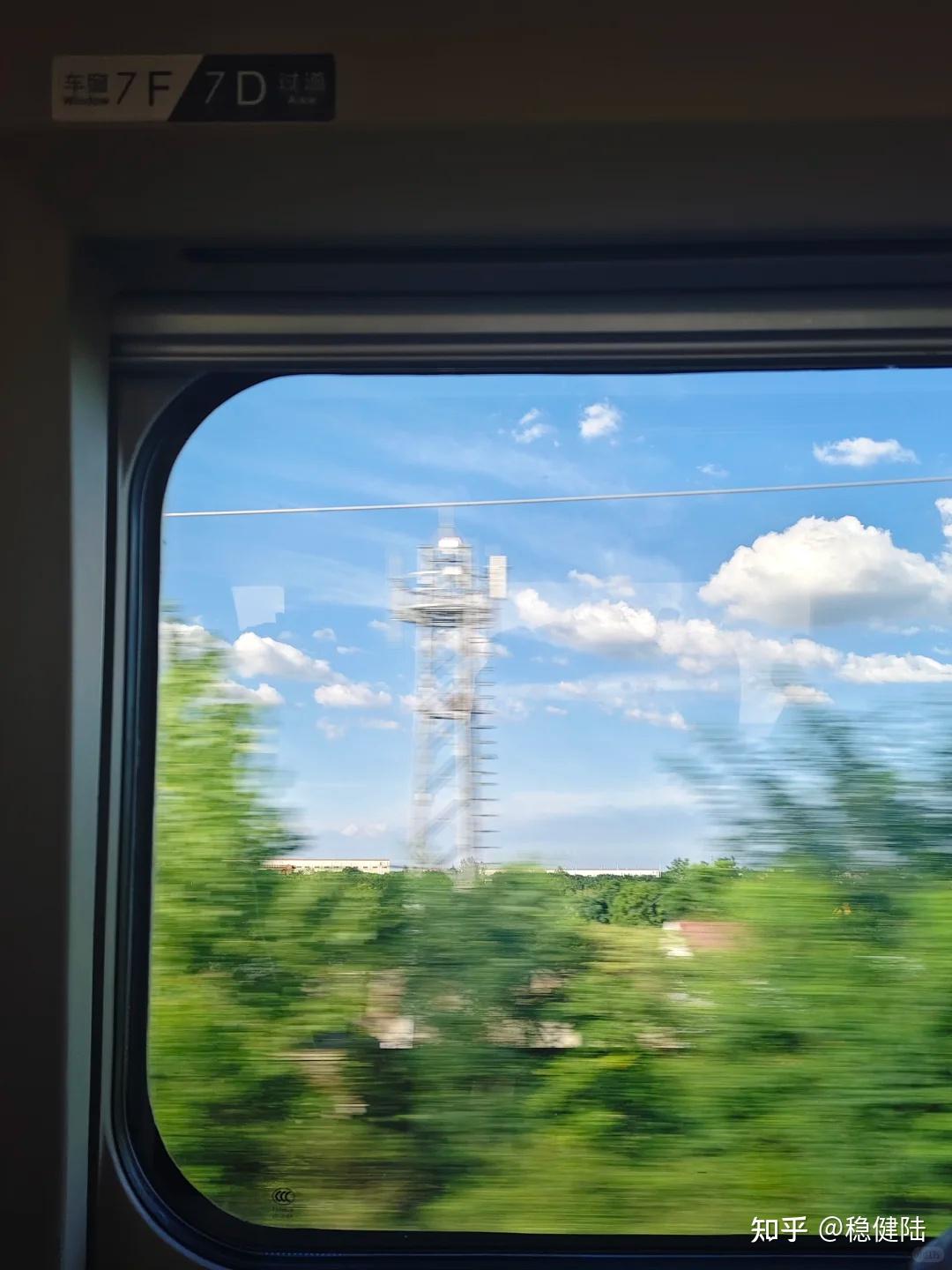 有什么2026年必买的旅游好物吗?男生爱旅游该买什么产品才是路上好搭子?高通勤需求的人买什么东西能消磨时间?