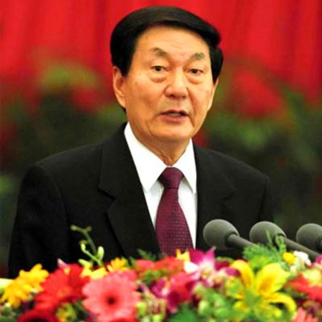 邓小平力促他从候补委员成为政治局常委