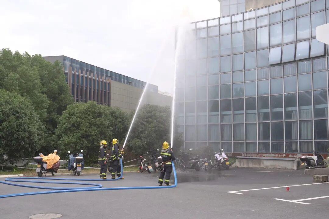 【平安校园】增强消防意识 筑牢安全防线 | 浙广电中专塘栖校区开展消防演练活动！(图7)