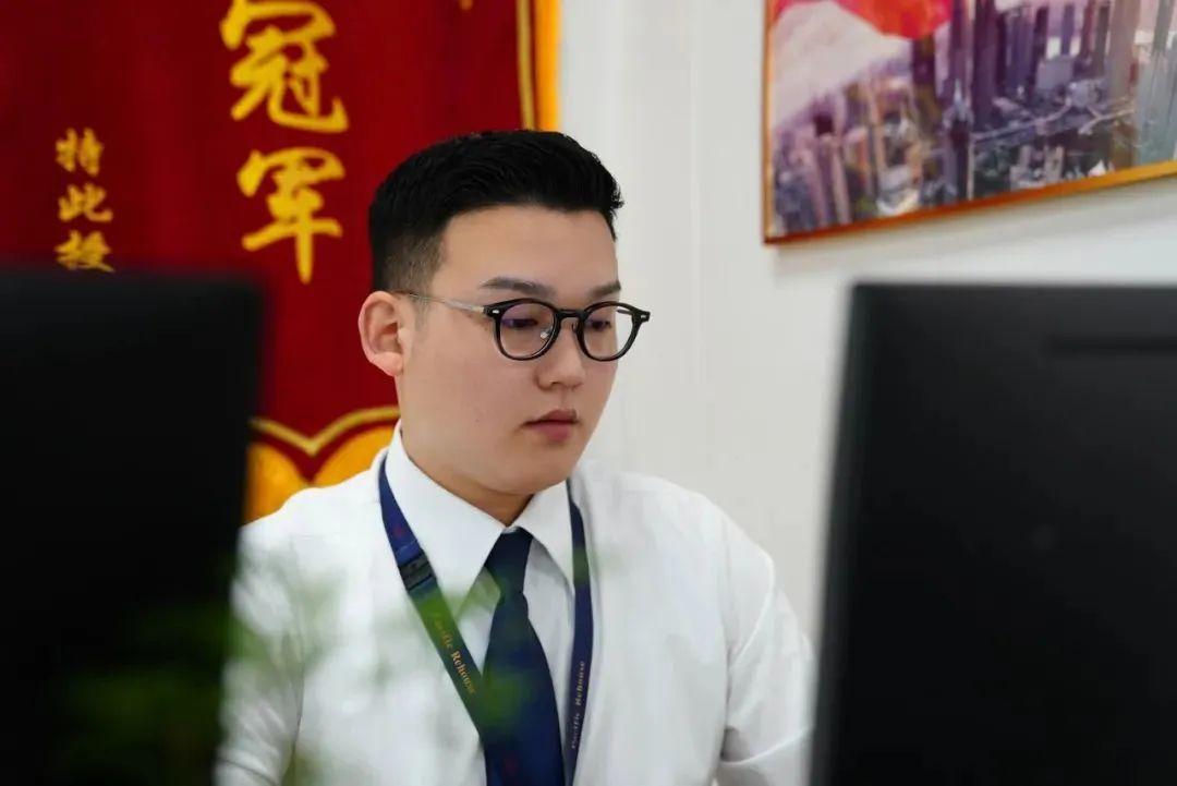 太平洋房产中介阅己典范 - 知乎