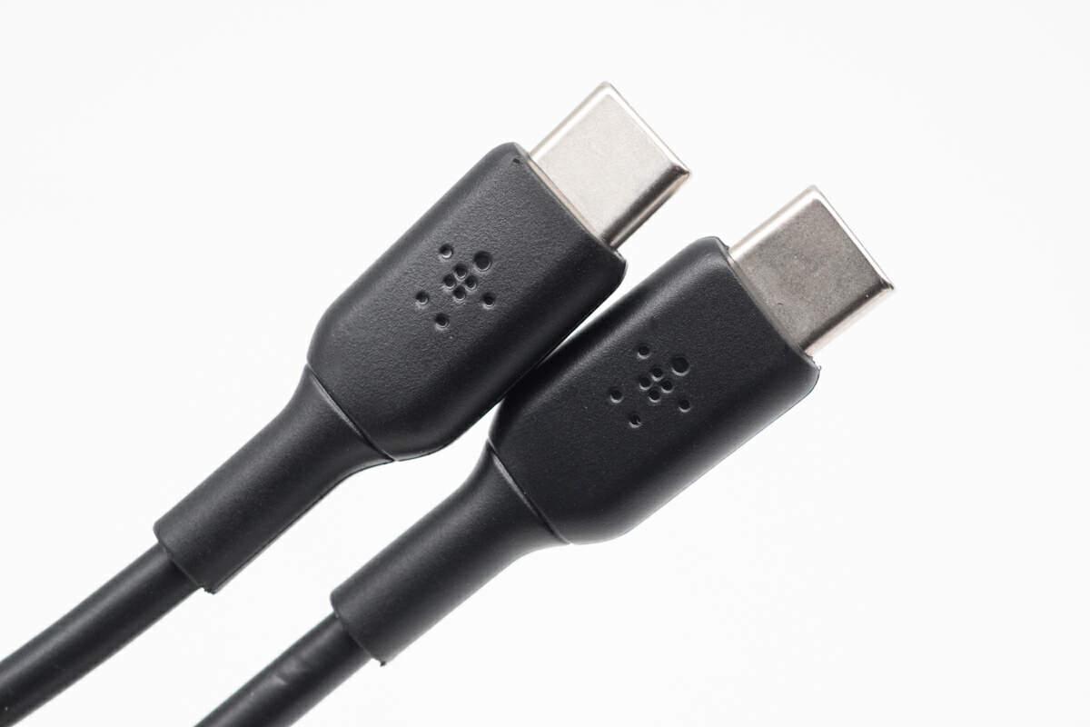 折叠双形态轻盈收纳更便捷belkin贝尔金qi2折叠无线充电座评测