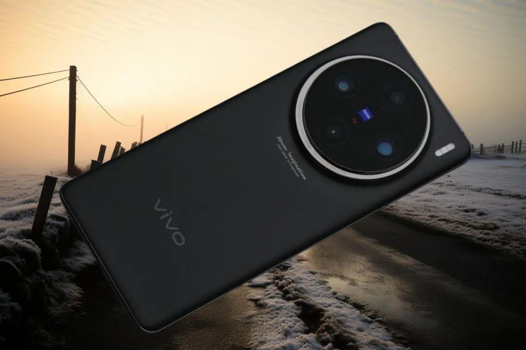 vivox100pro2亿像素潜望镜镜头2k屏骁龙8gen3卫星通信功能在测