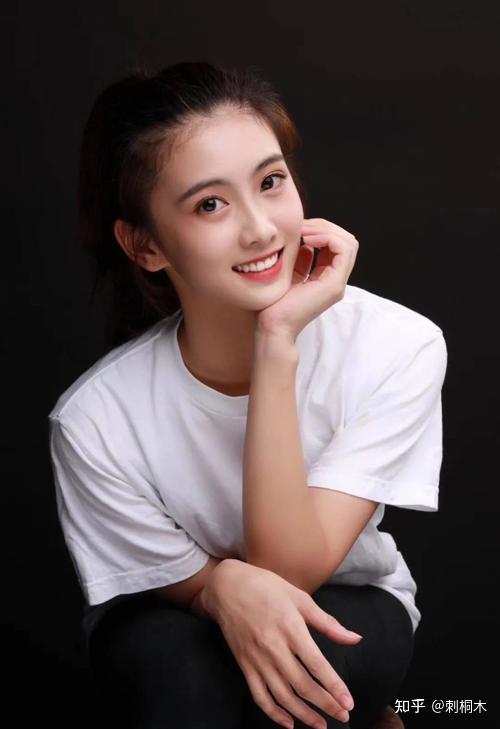 福建24位美女明星,第1位是娱乐圈最美校花