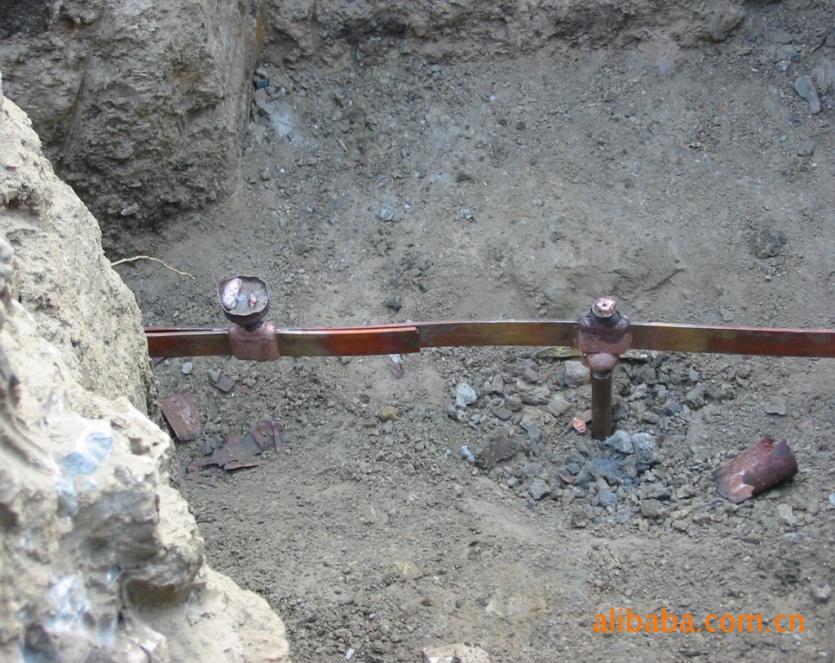 接地母线,避雷线敷设以"10m"为计量单位,其长度按施工图水平和垂直