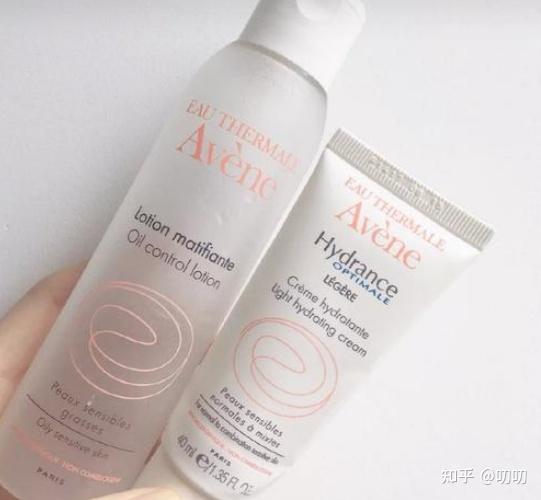 保湿水乳有哪些推荐 v2-6e986a8faf16d439784c517ea87cd593_r.jpg