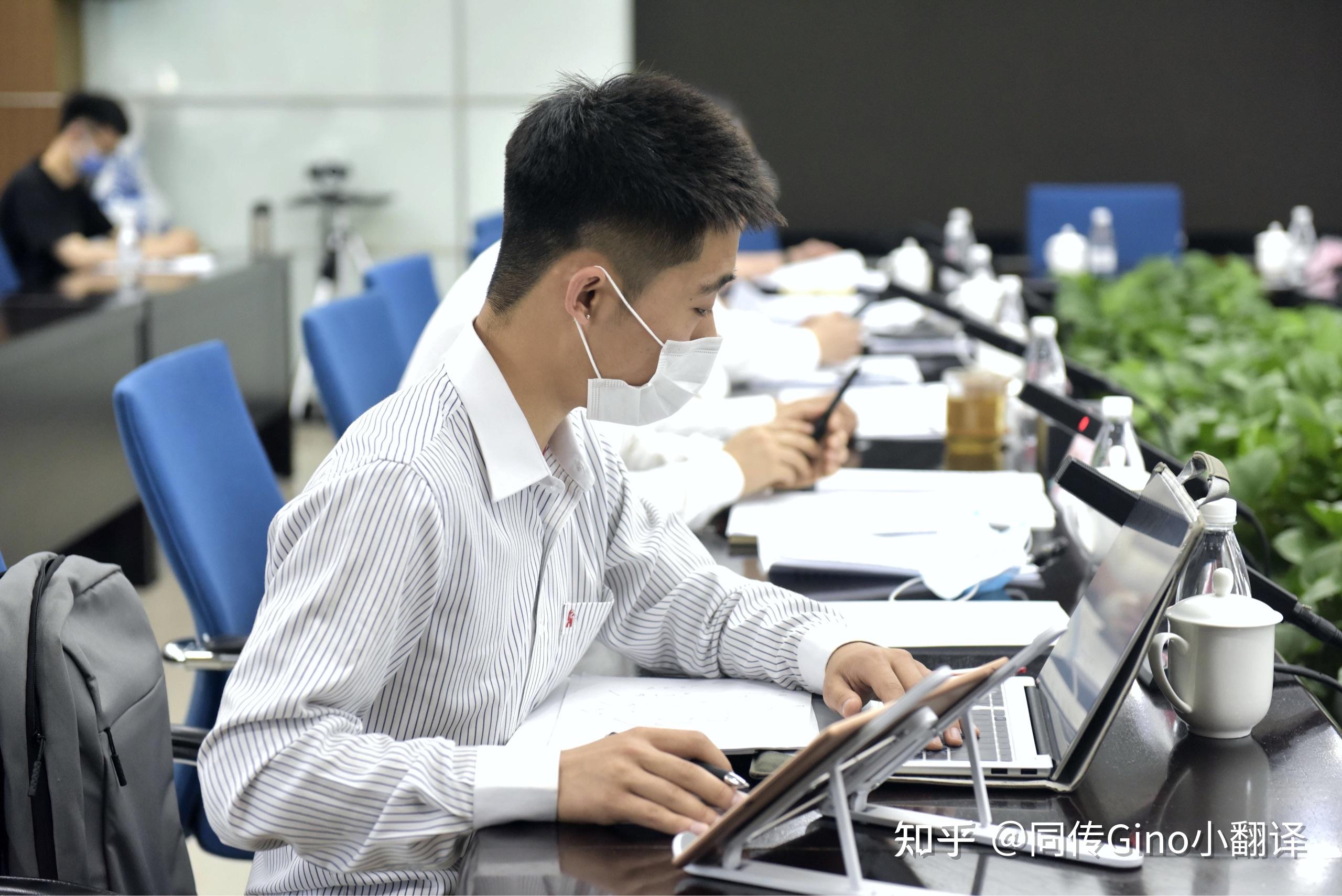 需要同传交传口译员的朋友可以联系同传译员苟永强童鞋