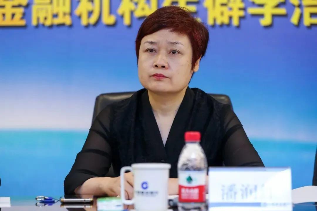 发布全国首批认证适老服务示范网点落地建设银行北京市分行敬老从心