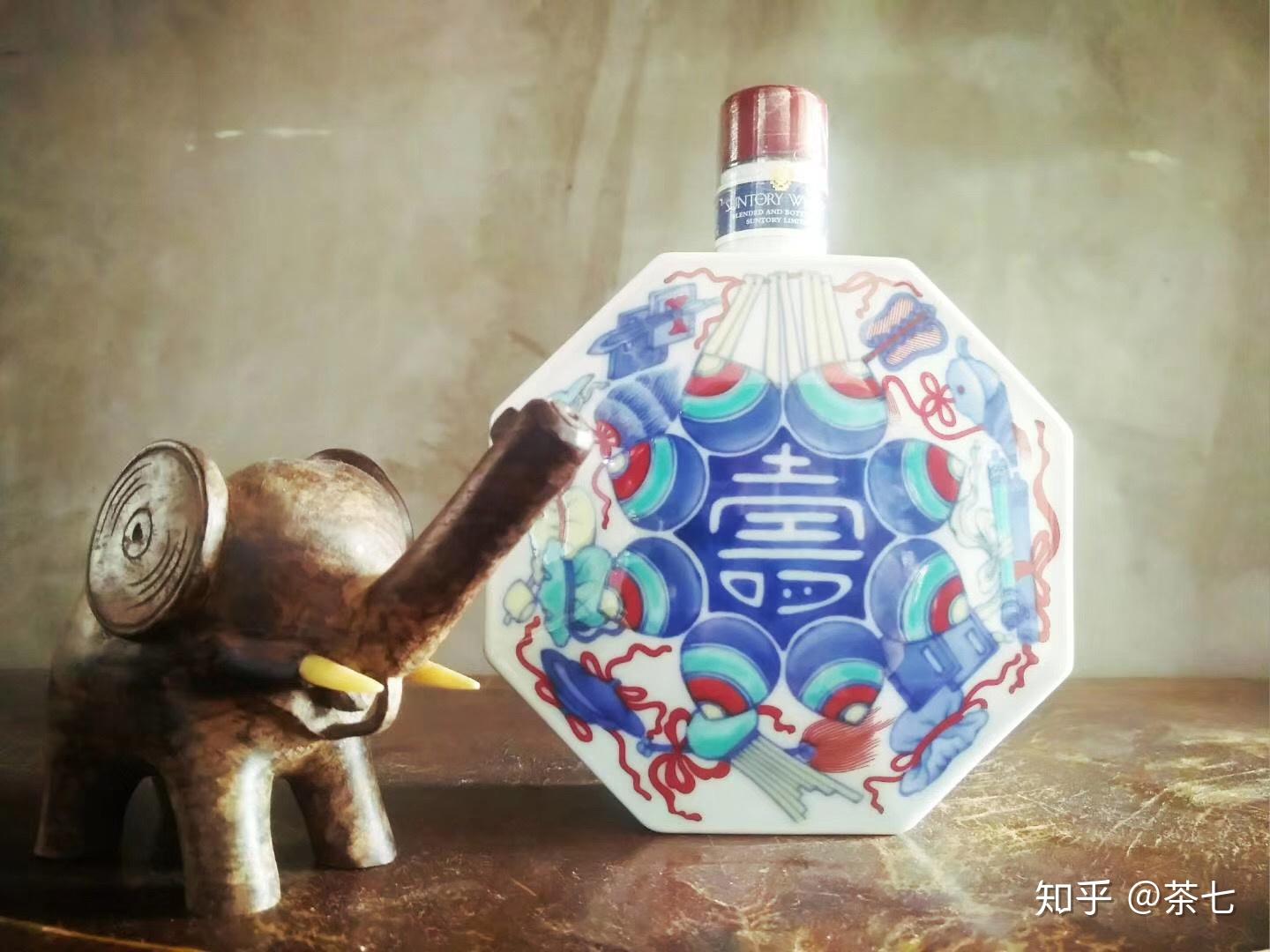 三得利有田烧色绘寿字宝尽文八角瓶- 知乎