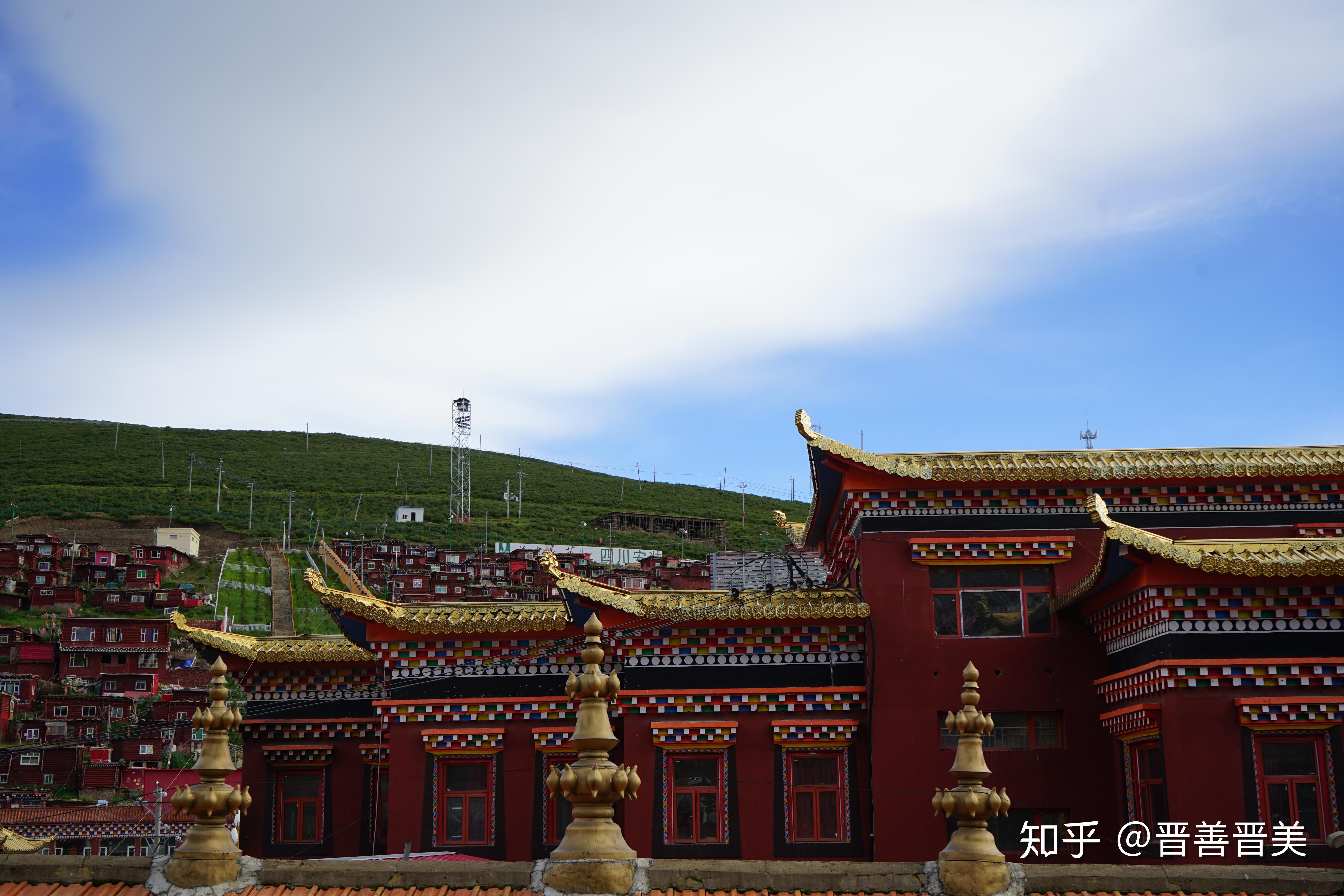 色达五明佛学院世界上最大的藏传佛学院