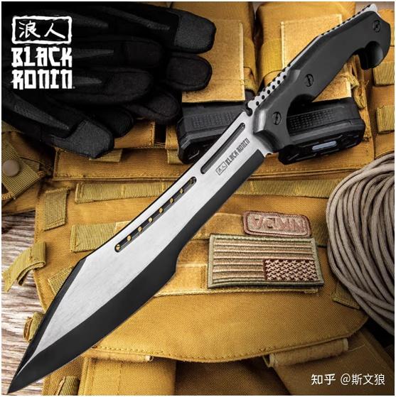 固定直刀模型而闻名刀界,其中包括斯巴达刀具公司的战术刀具模型ronin