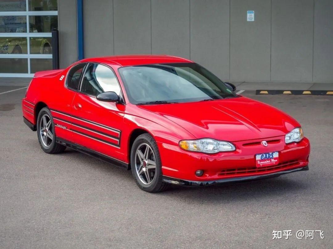 2004年雪佛兰蒙特卡罗ss dale earnhardt jr.版被神秘车主雪藏了18年