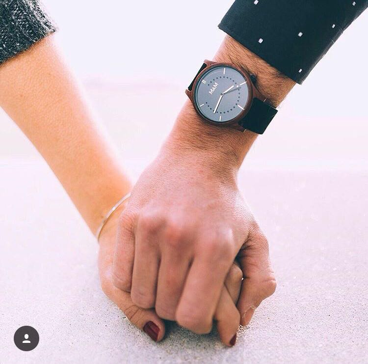 什么样的手适合学电吉他 v2-6f918c14280a2b1fca40abc769f18403_r.jpg