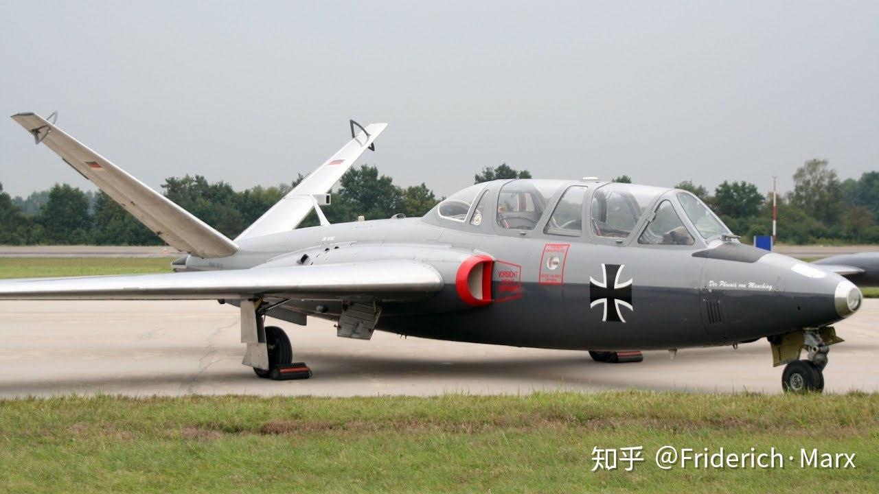 学〇救得了红龙人战争游戏红龙中的教练攻击机