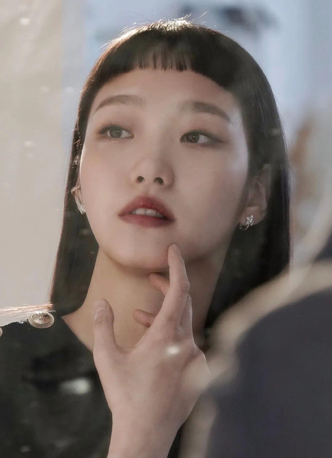 女明星同款,眉上刘海迎来春天