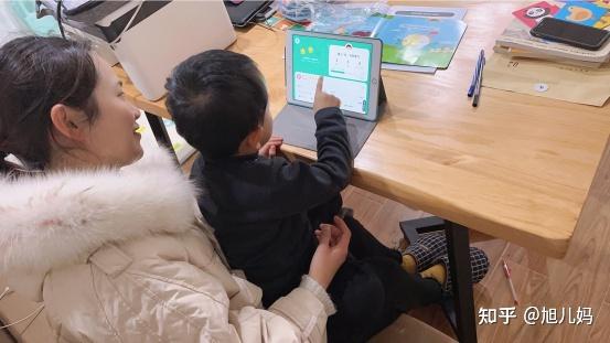 宝宝一岁多了早教中心太贵了想买线上早教课程有什么线上早教课程推荐