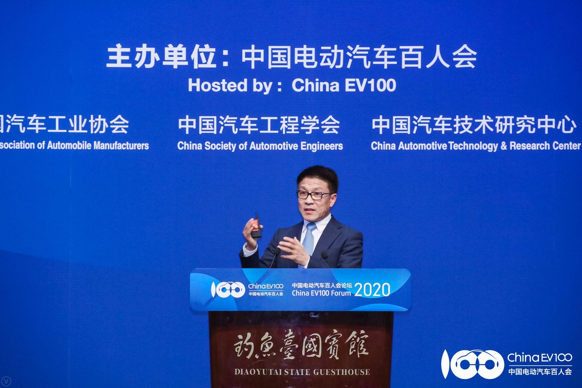 聚焦转型,引领创新"论坛上,abb集团高级副总裁,abb中国总裁张志强,就