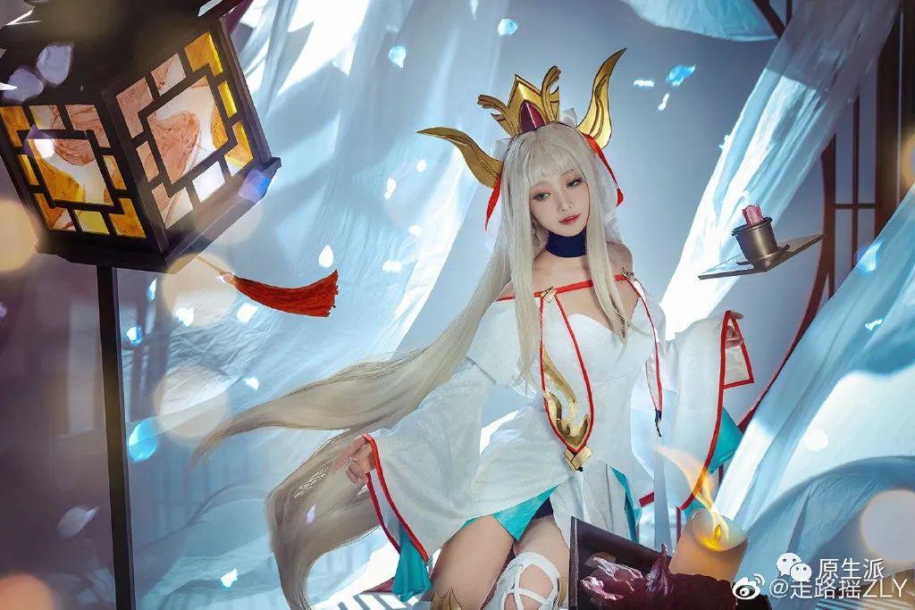 cos摇姐的新作品真的是又凶又白又长