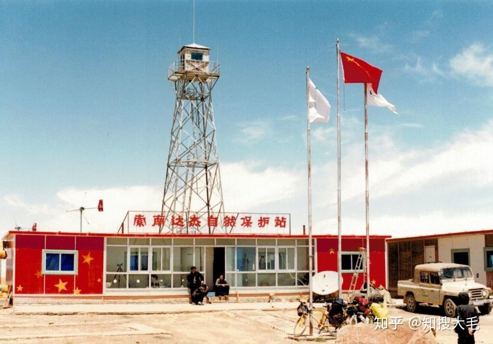 早上告别了不冻泉保护站,继续前行.