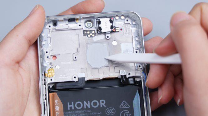 荣耀90gt首发拆解把省钱发挥到极致