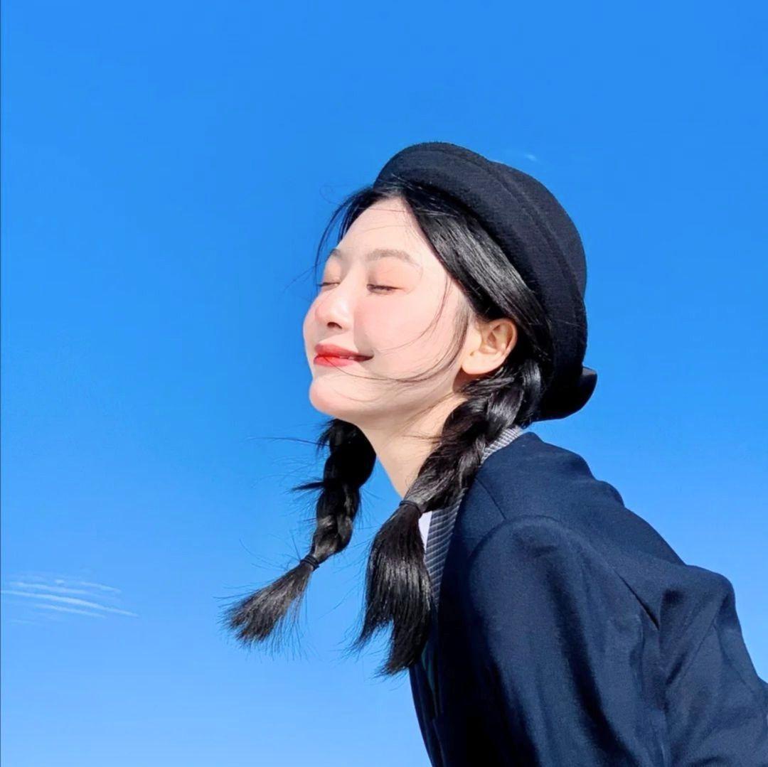 易梦玲超美头像 壁纸,进来看老婆! - 知乎