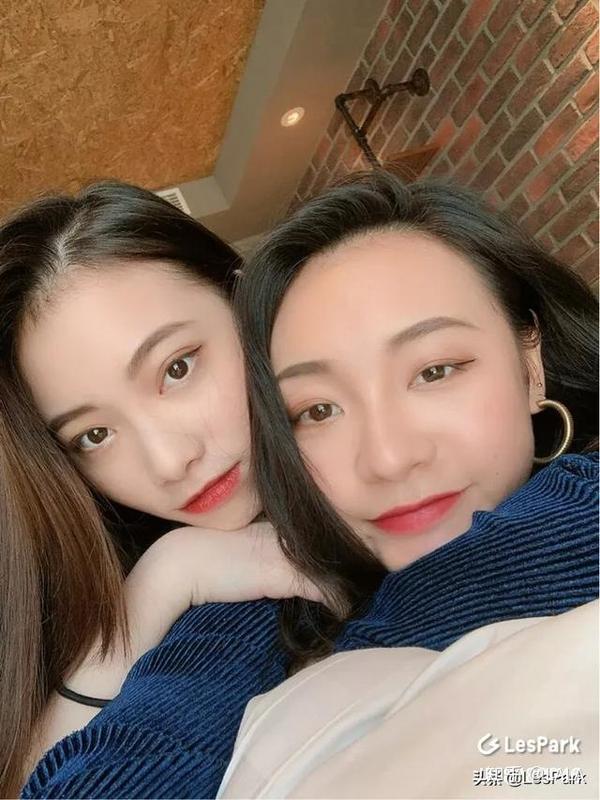 看完这对超甜les拉拉cp 我先弯为敬 知乎