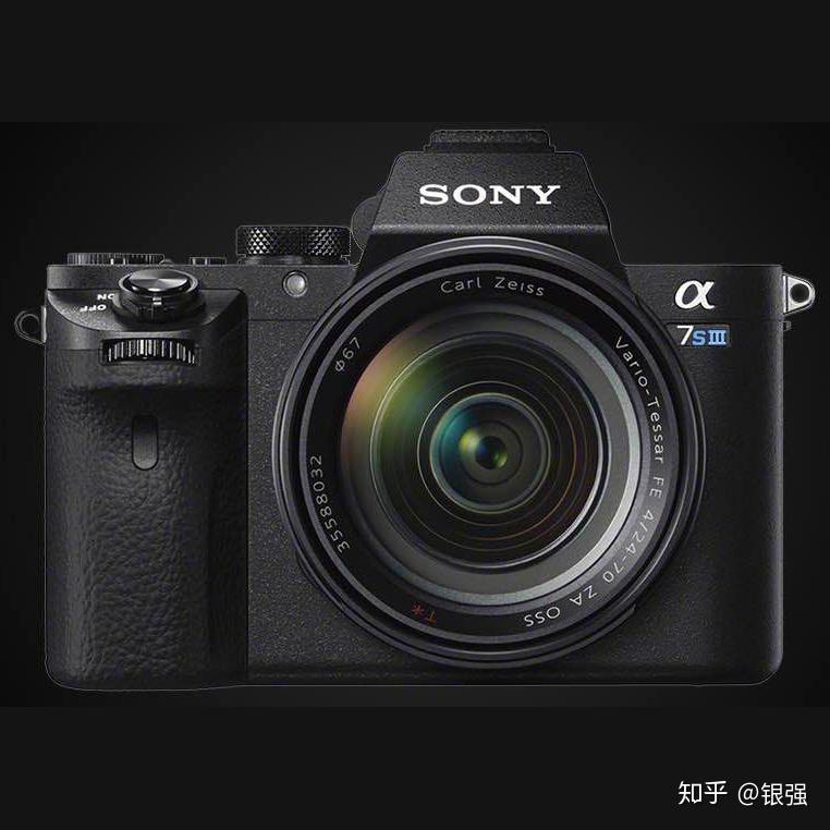 佳能全幅微单、2万+富士旁轴中幅、松下全幅