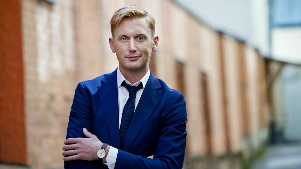 增长黑盒】跨境电商案例分析：他投资3万美元成立Daniel Wellington, 如今年入2.28亿！ - 知乎