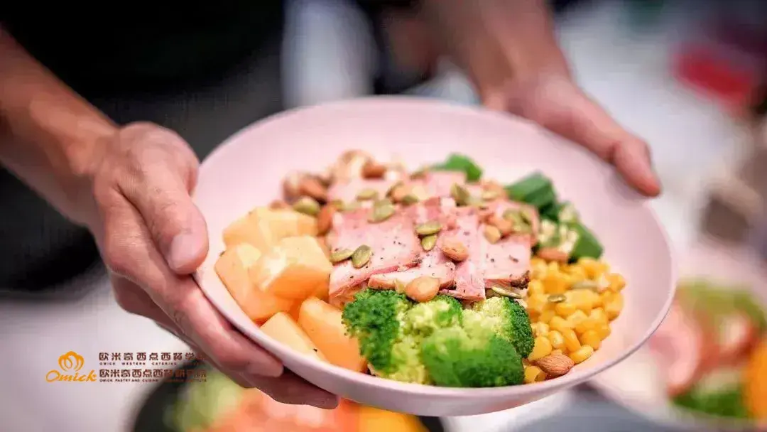 学会这5款清爽又减脂的轻食简餐,夏天想不瘦都难! - 知乎