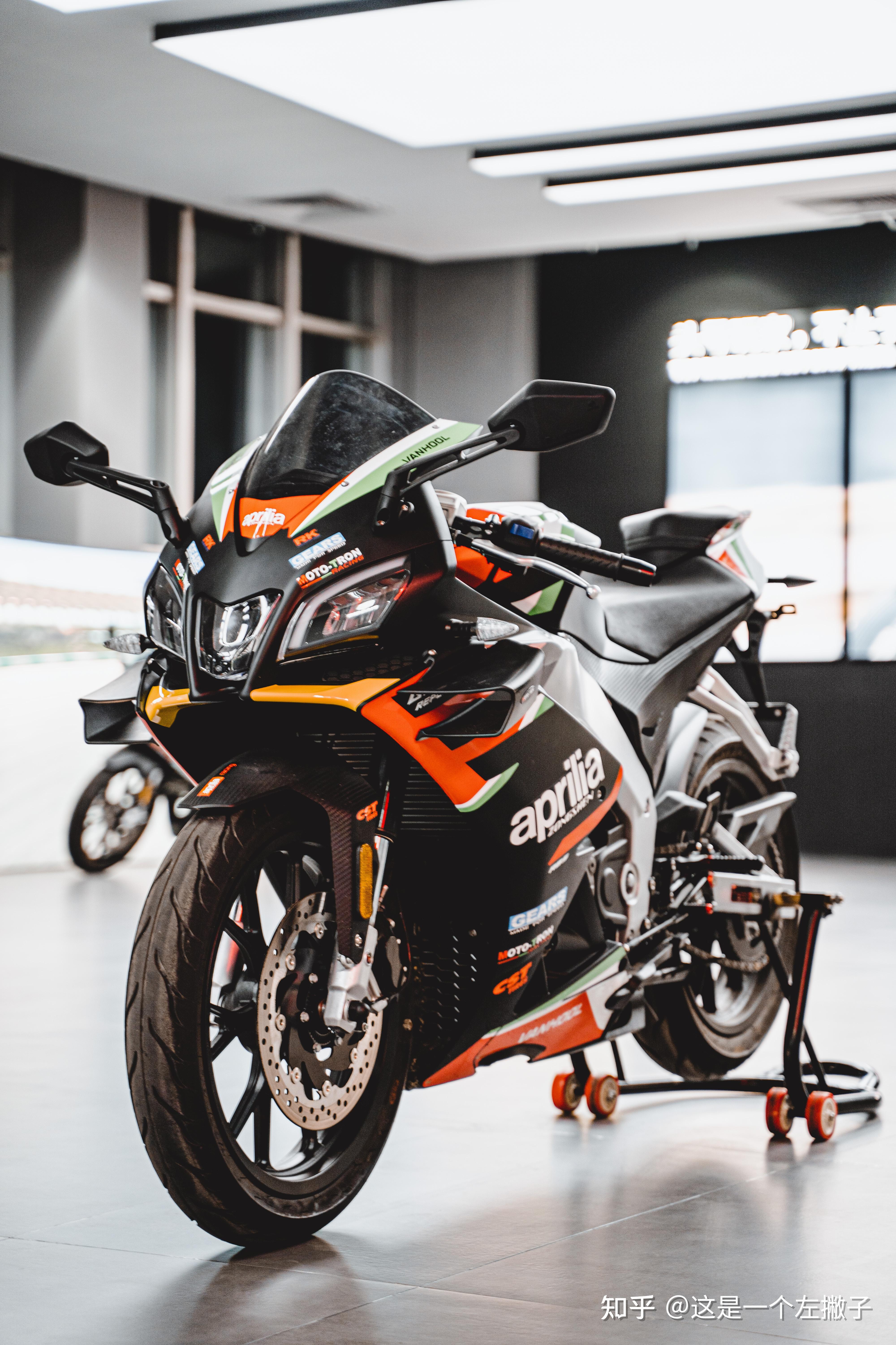 真仿赛车款阿普利亚gpr250r赛道定制版正式发售 - 知乎
