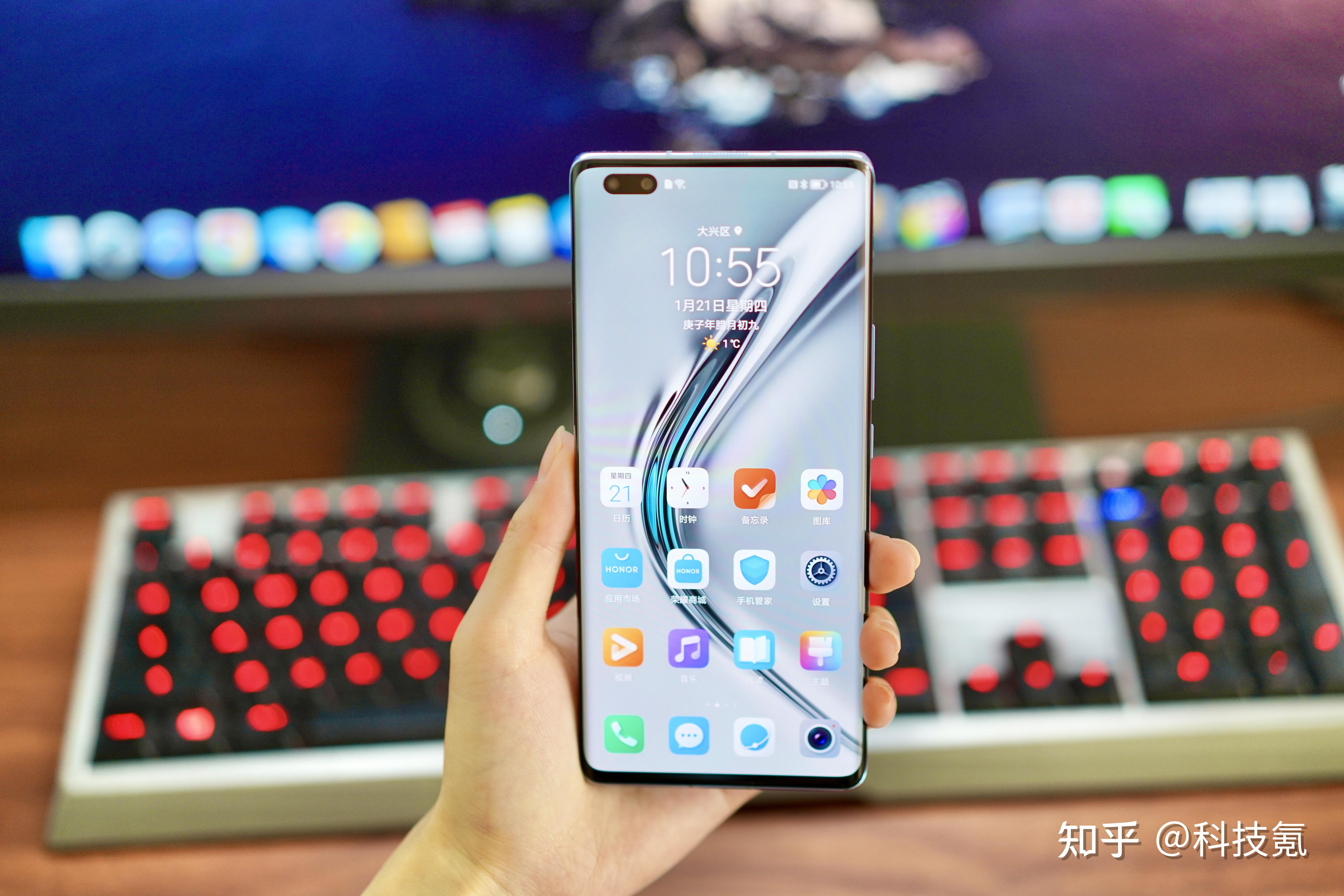 荣耀v40评测荣耀首秀产品能扛起冲击高端的大旗