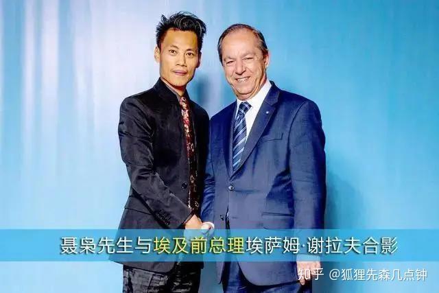 "掌声哥"的名字叫聂枭,这名字霸气吧,都可以惊天地泣鬼神了.