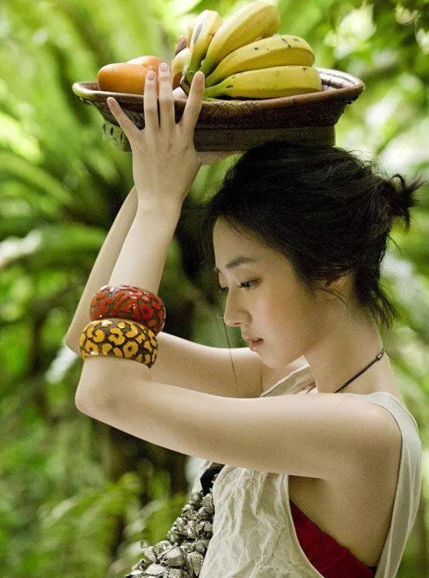 被周杰伦称为初恋清纯赢过刘亦菲她凭什么是最令人难忘的校园女神