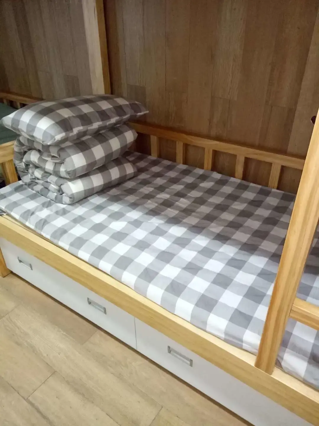 原来30万学费的宿舍长这样杭州热门国际学校宿舍大pk