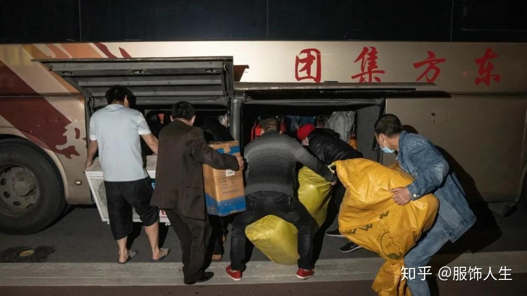 疫情导致服装生意惨淡广州服装产业无工可做引发返乡潮