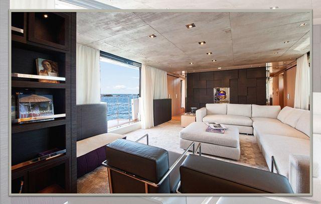 sanlorenzo 96,优雅大气的外形,搭配现代风格的装饰,以及开阔的飞桥