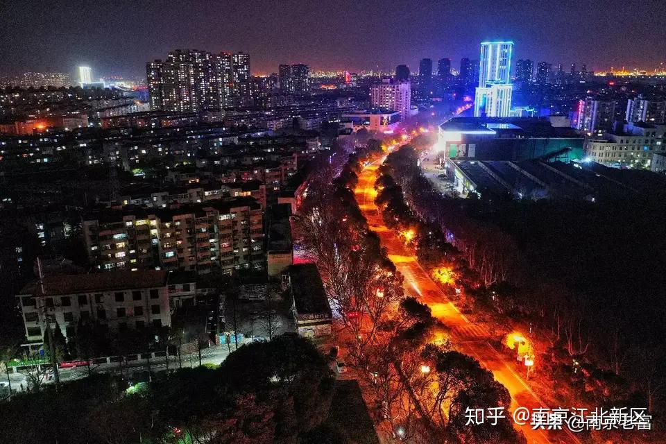 夜色下的江北新区大厂街道