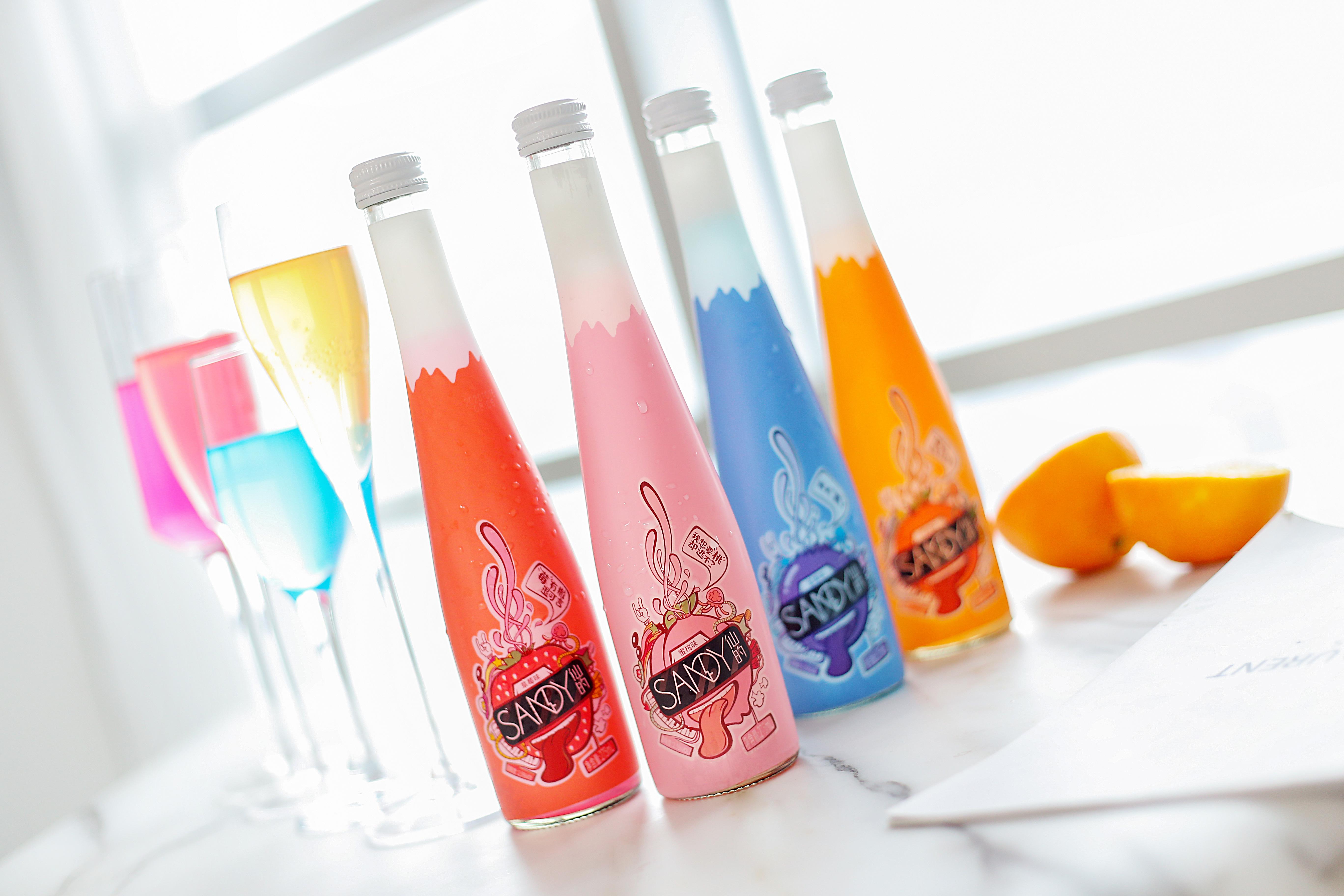 小精灵鸡尾酒,谁也不服,因为我们"正青春"