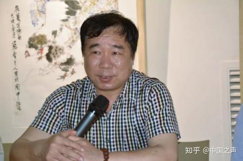 策展人李国华发言大道融元董事,批评家,策展人朱小钧发言中国国家画院
