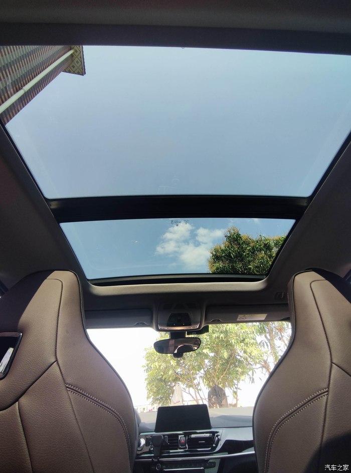 迟来的分享南宁友仔的2021款125i运动曜夜量子蓝