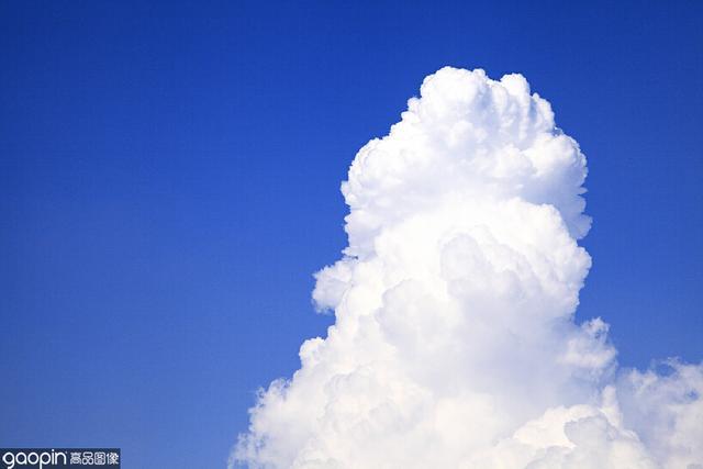 白云玩出新花样各种形状说来就来孙悟空都没它能变