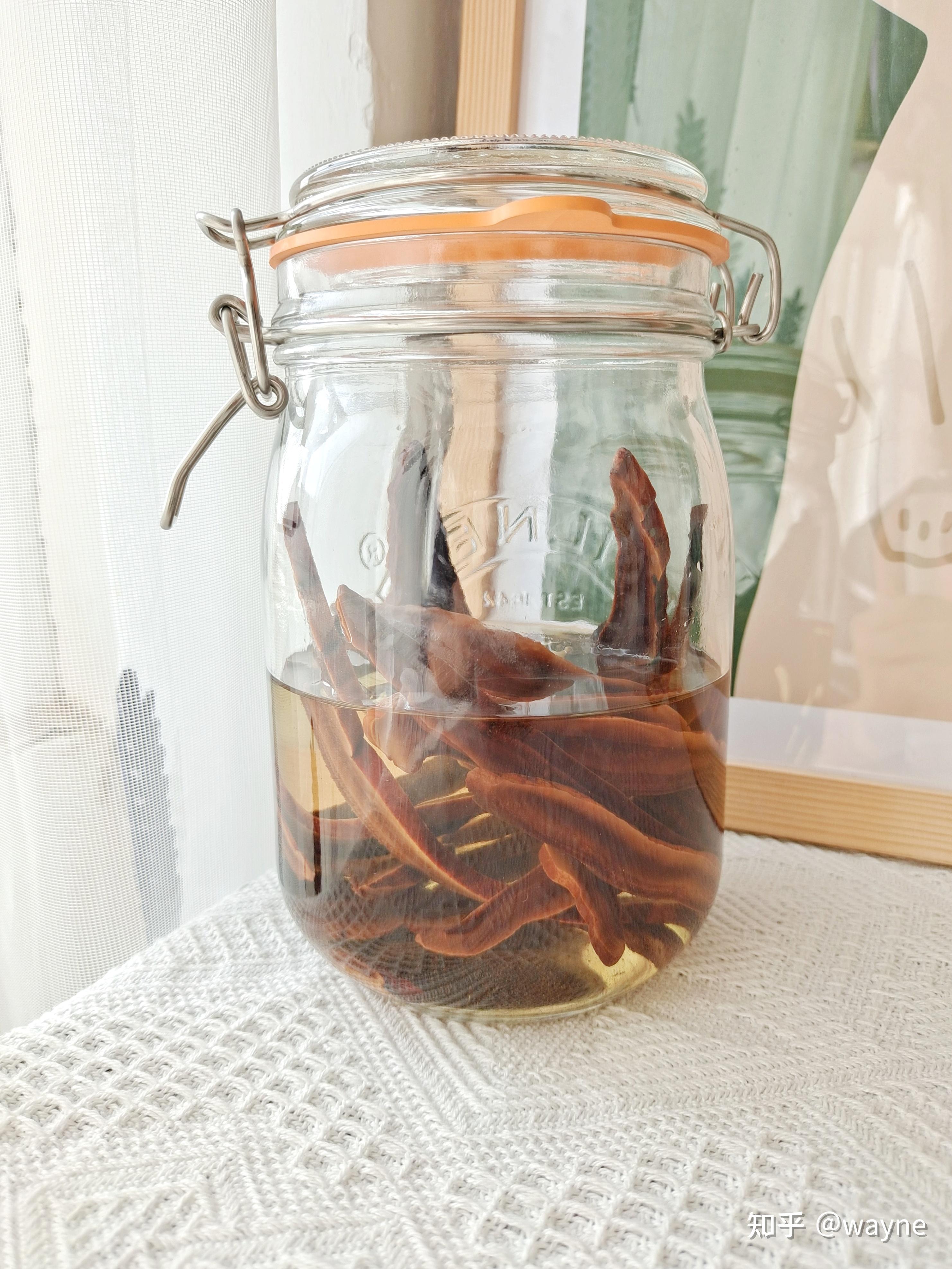 灵芝泡酒醇香又滋补对身体特别好