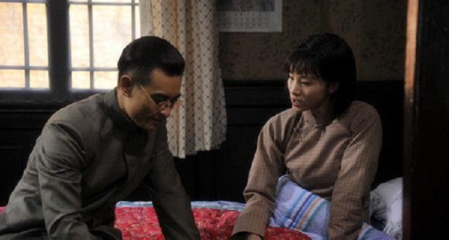 1942年的五月份,林心平生下了一名男孩,初为人母的她是非常高兴的.