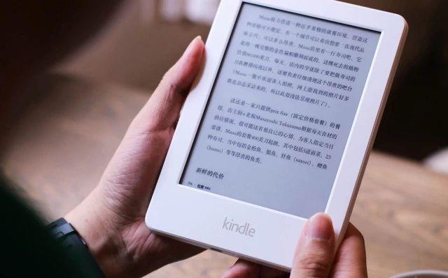 電子書閱讀器,估計非kindle莫屬了,它比傳統的紙質書更方便,又比ipad